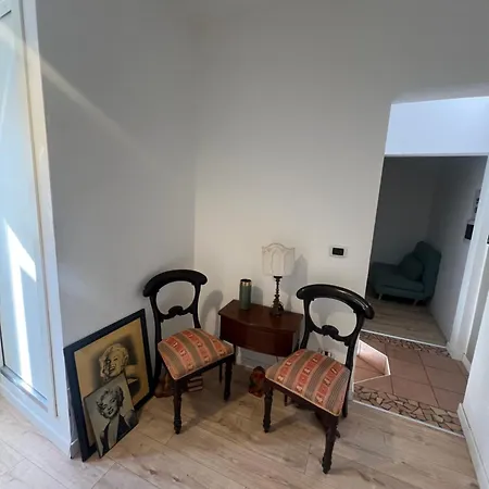 Appartamento Manzoni 289 *